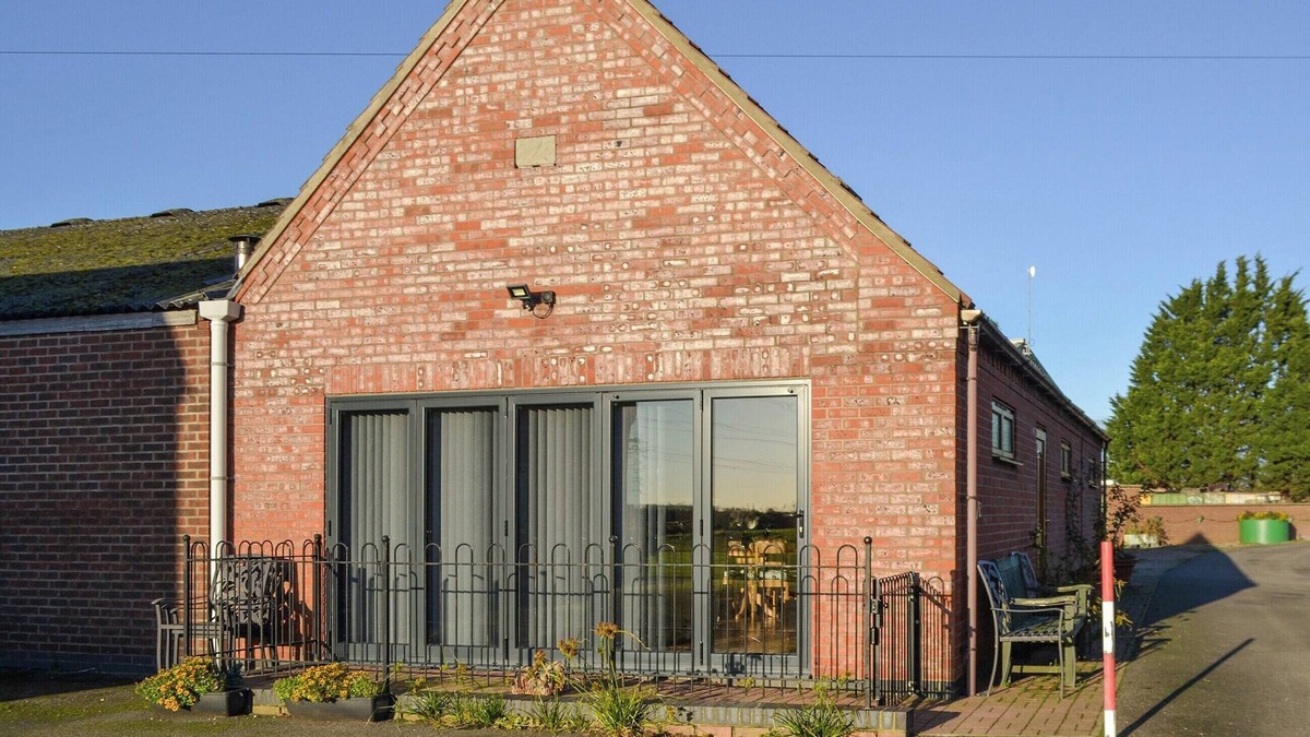 Lincoln Cottage | 1 bedroom accommodation in Doddington, near Lincoln