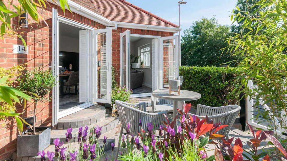 Westbrook Cottage | 1 bedroom accommodation in Margate