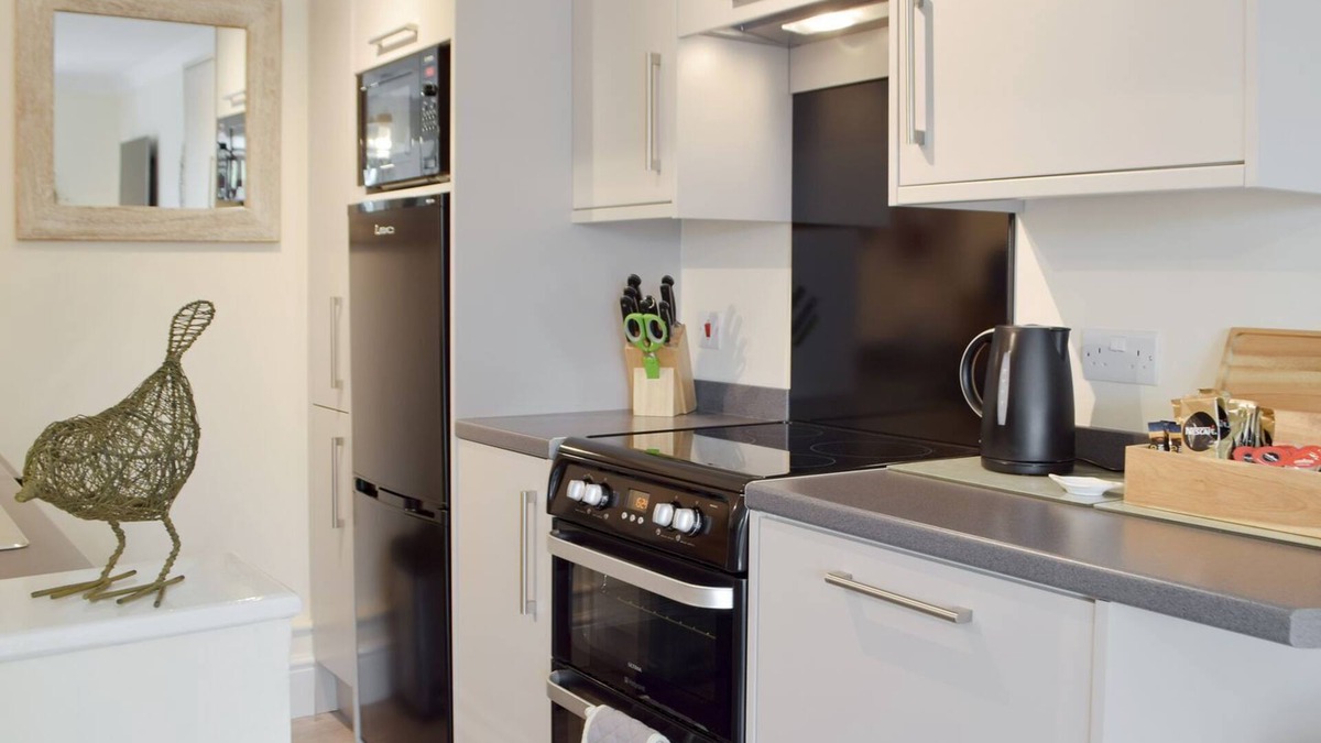 Neyland Cottage | 1 bedroom accommodation in Neyland
