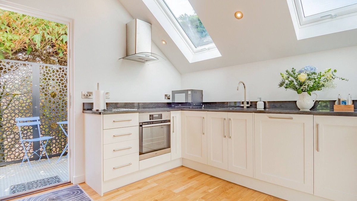 Smallburgh Cottage | 1 bedroom accommodation in Smallburgh, near Horning