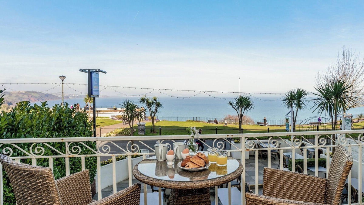 Babbacombe Apartment | 1 bedroom accommodation in Torquay