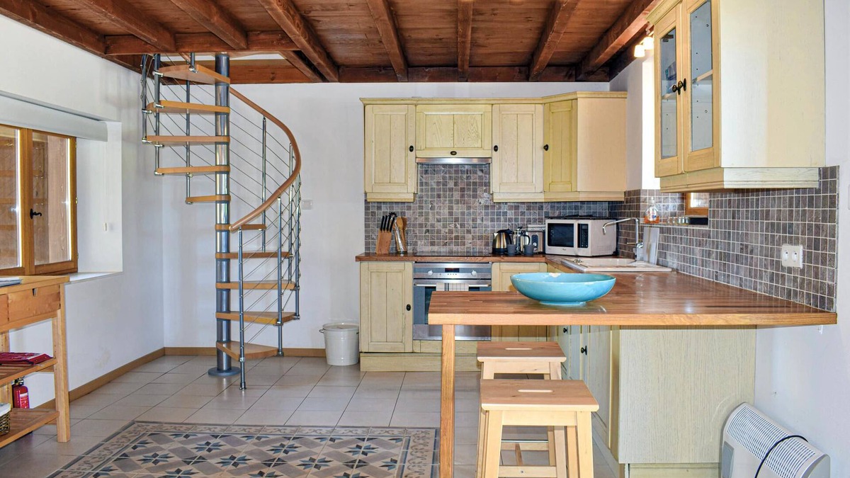 Tasque House | 1 bedroom accommodation in Tasque