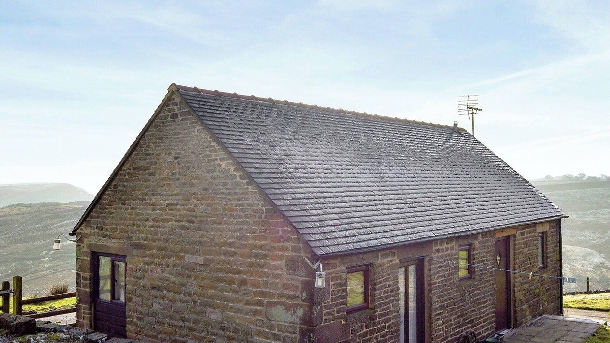 Hollinsclough Cottage | 1 bedroom accommodation in Quarnford, near Buxton