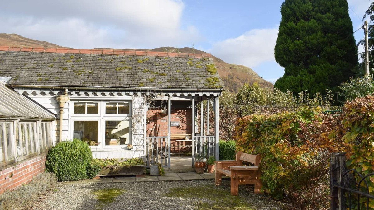 St Fillans Cottage | 1 bedroom accommodation in St Fillans, Loch Earn