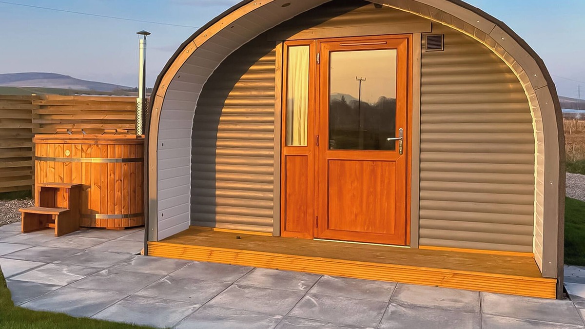 Memus Cottage | 1 bedroom accommodation in Forfar