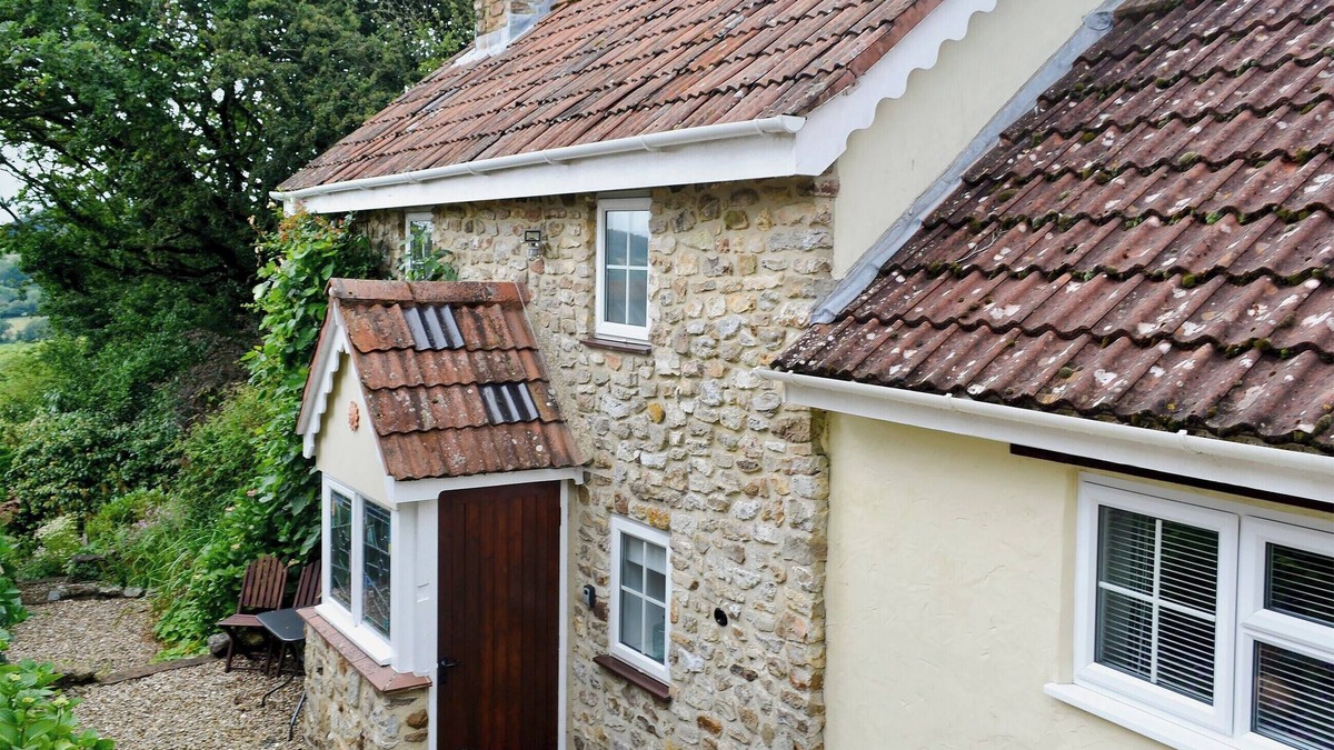 Honiton Cottage | 1 bedroom accommodation in Upottery, near Honiton