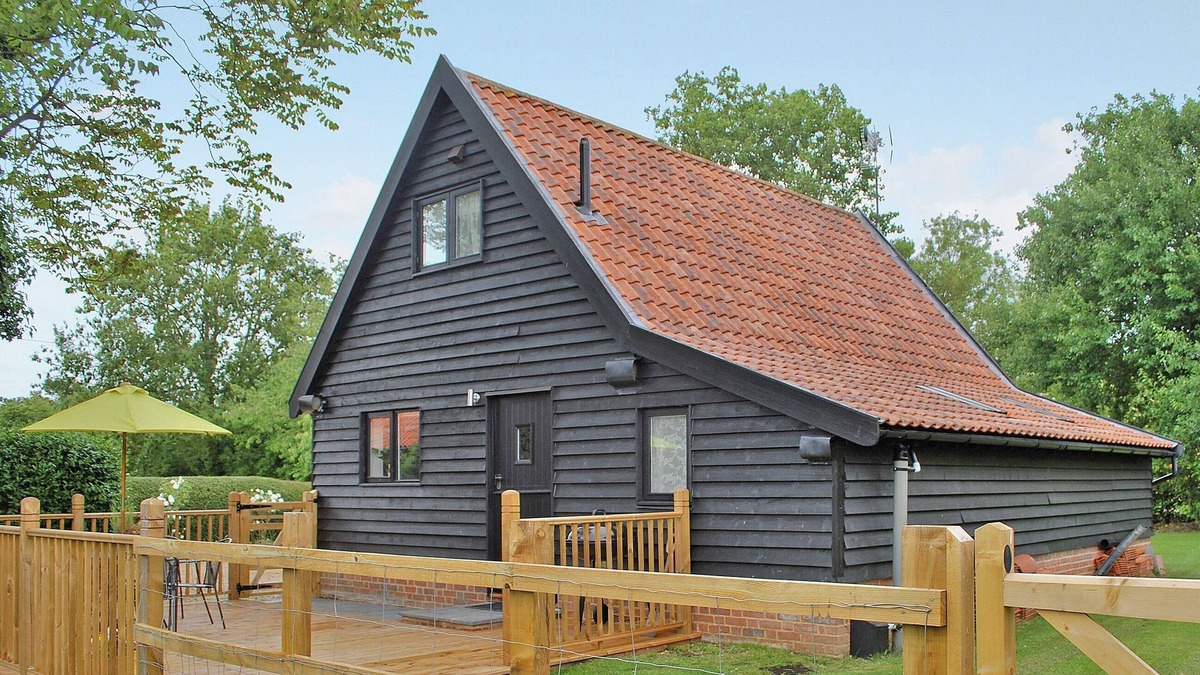 Witnesham Cottage | 1 bedroom accommodation in Witnesham, near Ipswich