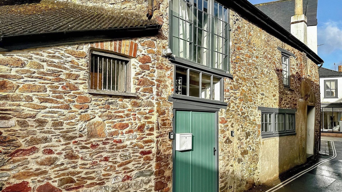 Totnes Cottage | 1 bedroom accommodation in Totnes