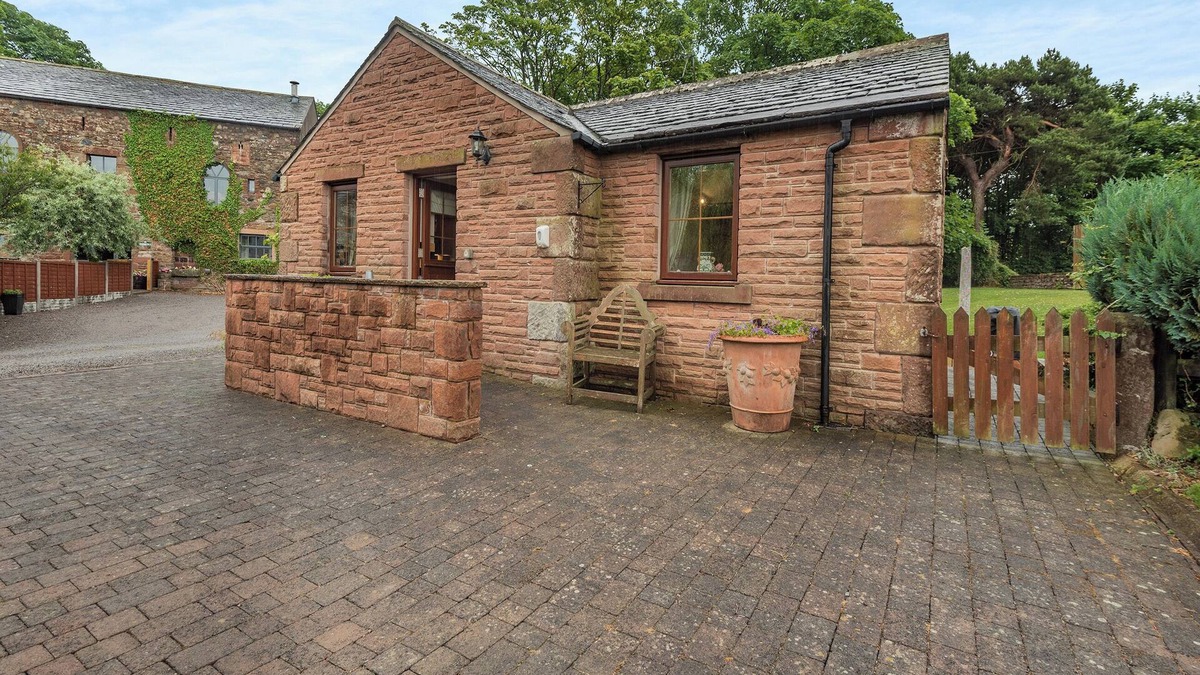 Parsonby Cottage | 1 bedroom accommodation in Arkleby, near Cockermouth