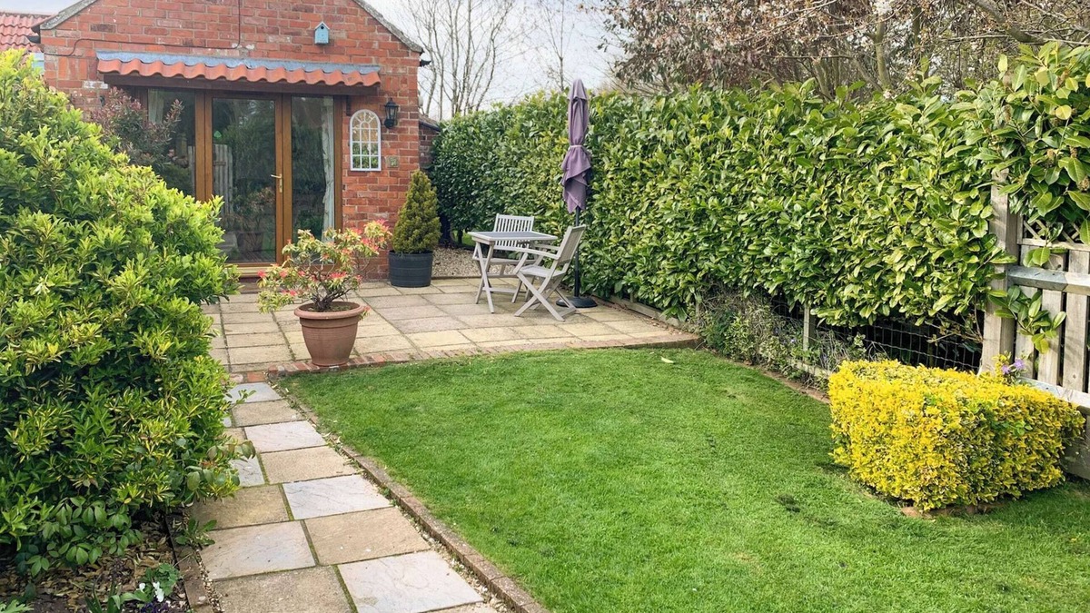 Saltfleet Cottage | 1 bedroom accommodation in Saltfleetby, near Louth