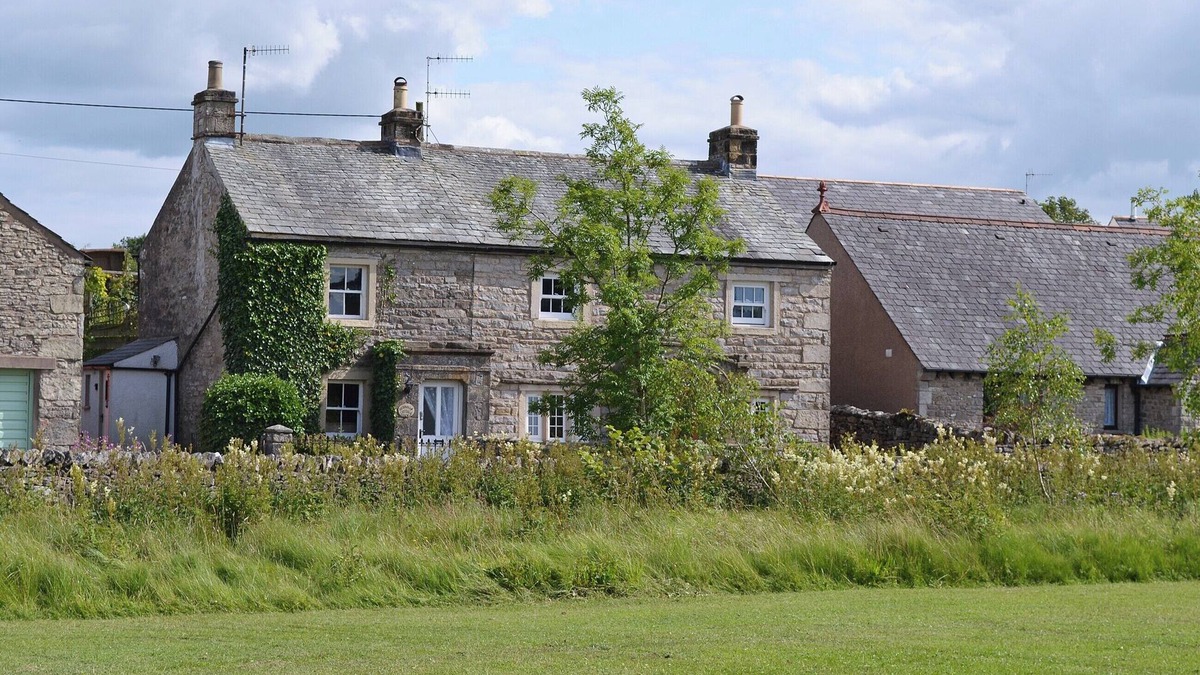 Orton Cottage | 1 bedroom accommodation in Orton
