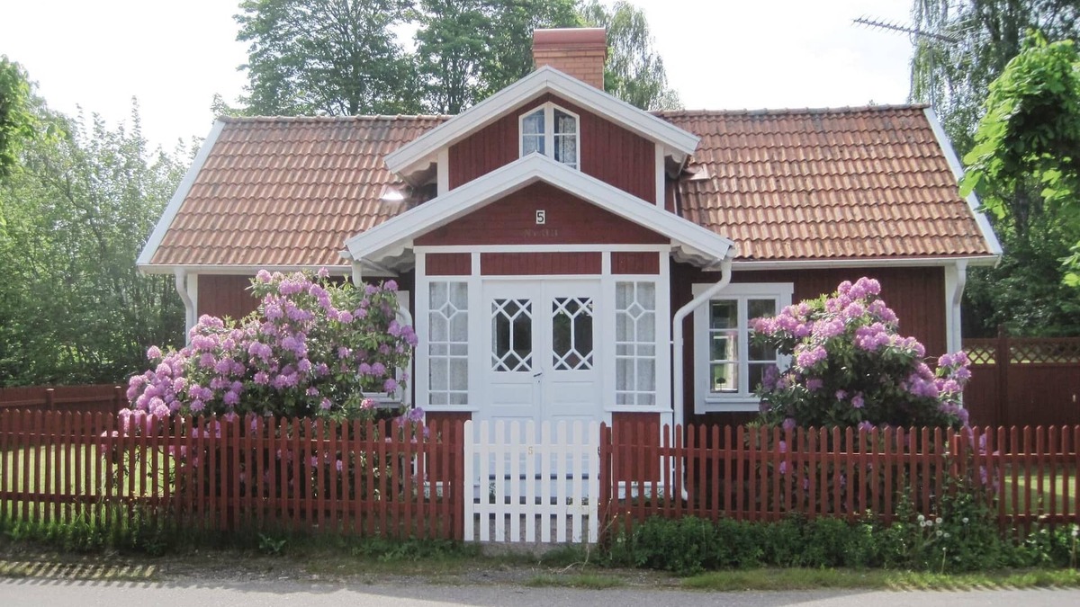 Bolmen House | 1 bedroom amazing home in Ljungby
