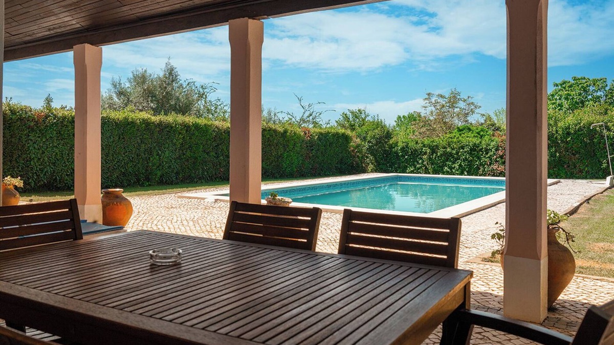 Paialvo Apartment | 1 bedroom Apartment (10 km from Tomar, the Templar City. Pets welcome)