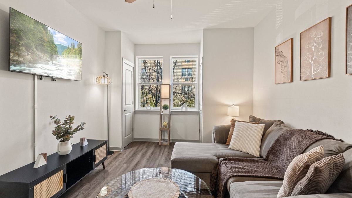 Spruce Hill Apartment | 1 Bedroom Apartment with in unit laundry, wifi, ac, utilities included