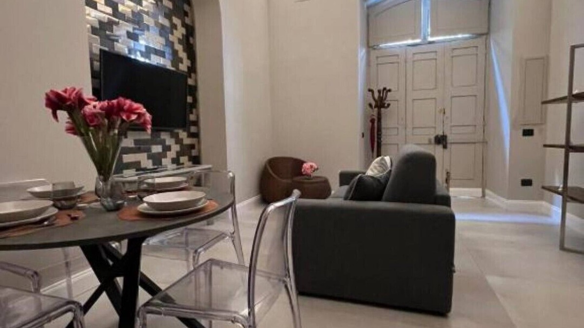 Vasto Apartment | 1 bedroom apartment in Naples