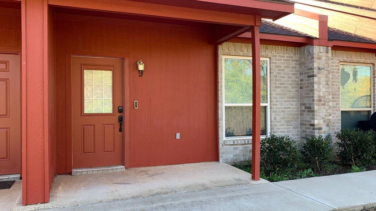 Lindale Apartment | 1-bedroom apartment in lovely Lindale