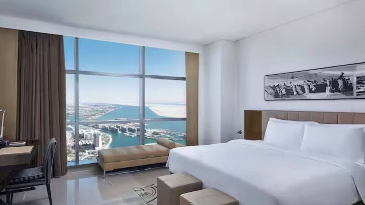 Abu Dhabi Apartment | 1 Bedroom Apartment Sea View Near BinSina Pharmacy