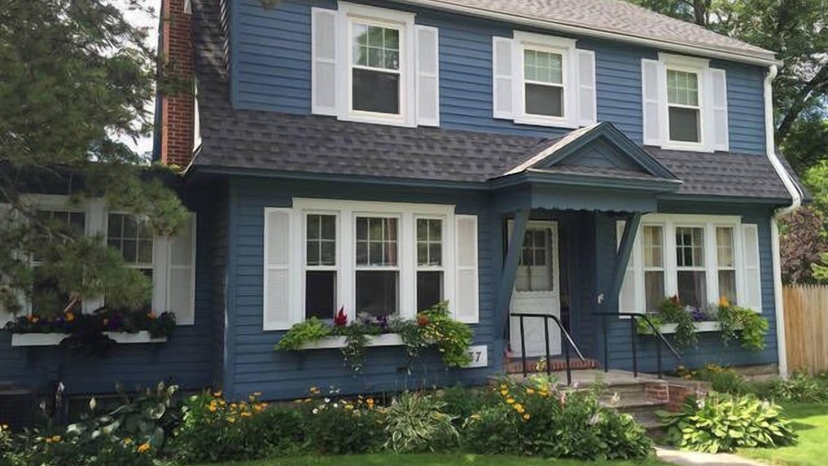 East Aurora Apartment | 1-bedroom apartment in the heart of The Village of East Aurora.