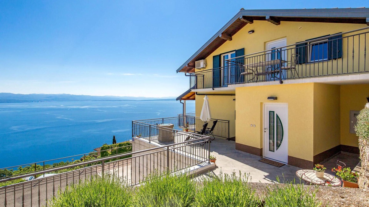 Tulisevica Apartment | 1 bedroom awesome apartment in Lovran