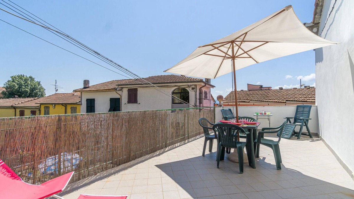 Carro Apartment | 1 bedroom awesome apartment in Carro