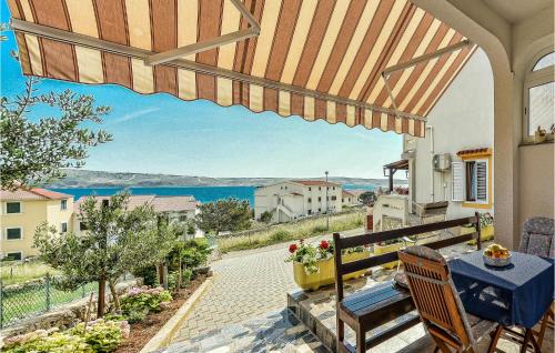 Kustici Apartment | 1 Bedroom Awesome Apartment In Kustici