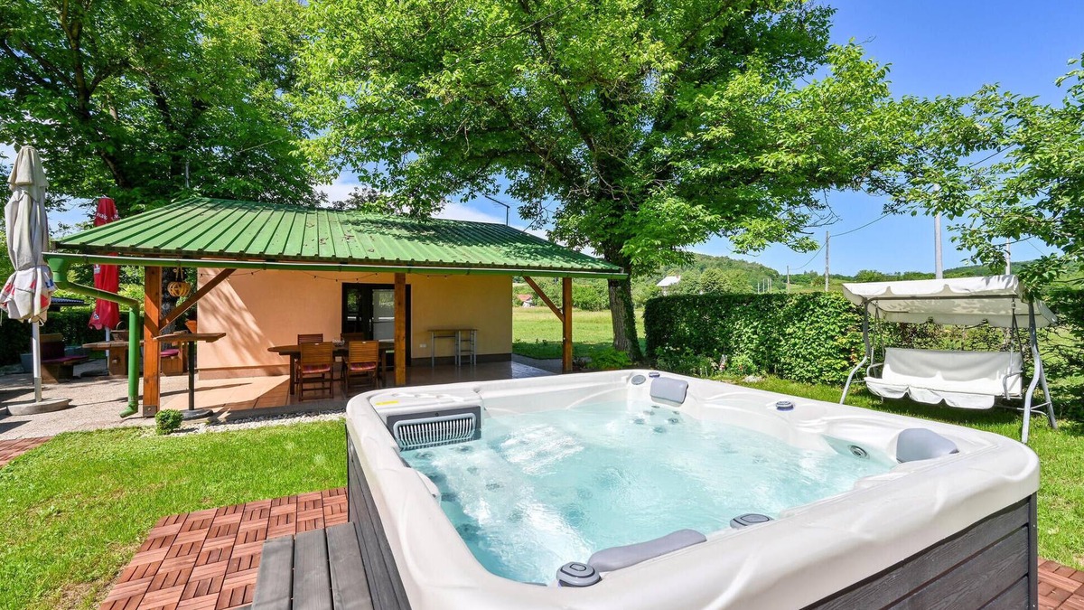 Duga Resa House | 1 bedroom awesome home in Belavici