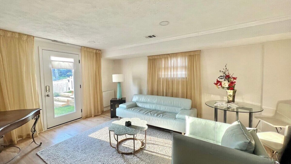 East Falls Church Apartment | 1 Bedroom Basement Apartment | No Car needed