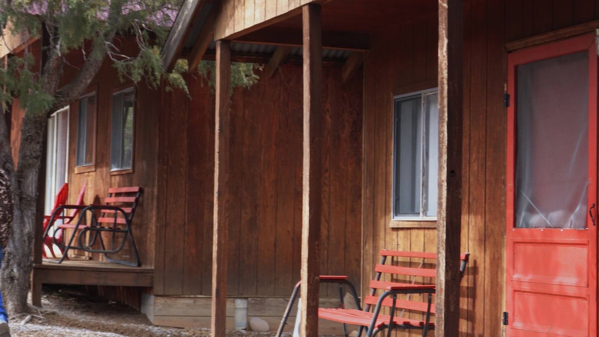 Rutheron Cabin | 1 Bedroom Cabin w/views El Vado!