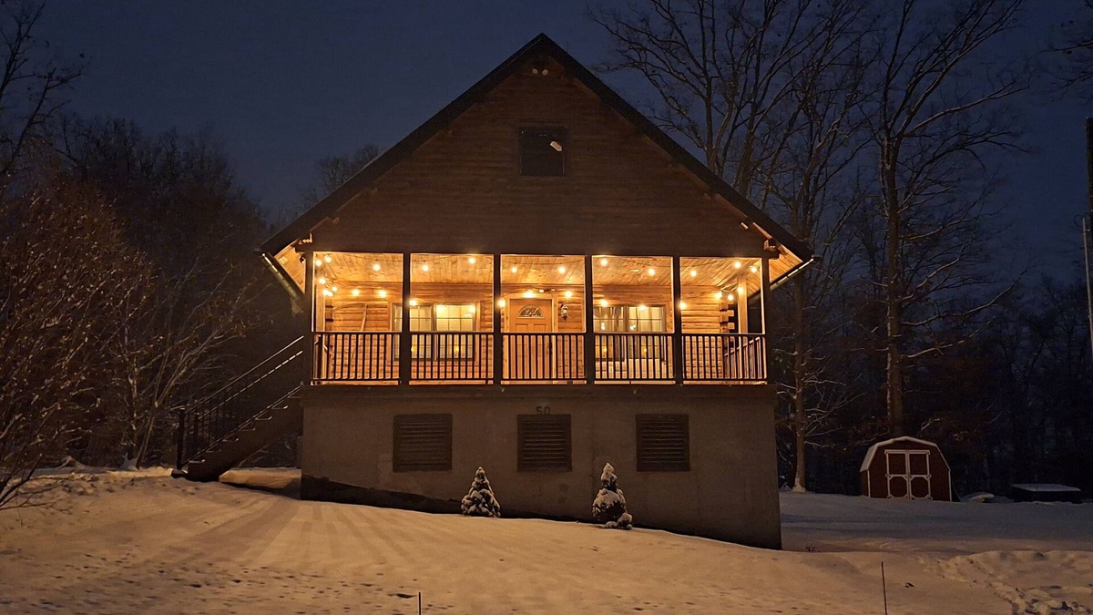 Dillsburg Ski Chalet | 1 Bedroom Chalet on 13 acres for couples to stay and rejuvenate their marriage