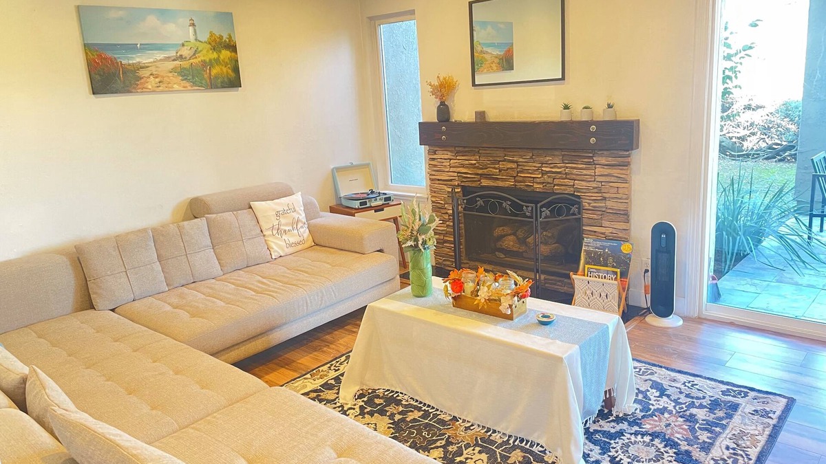 Mission Viejo Apartment | 1 bedroom Condo indoor fireplace + Great Views