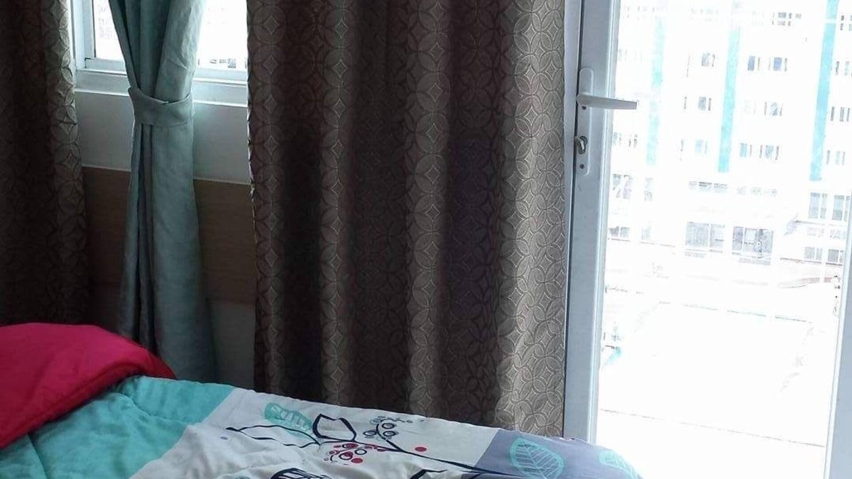 Barangka Ilaya Apartment | 1 Bedroom Condo Unit with Balcony