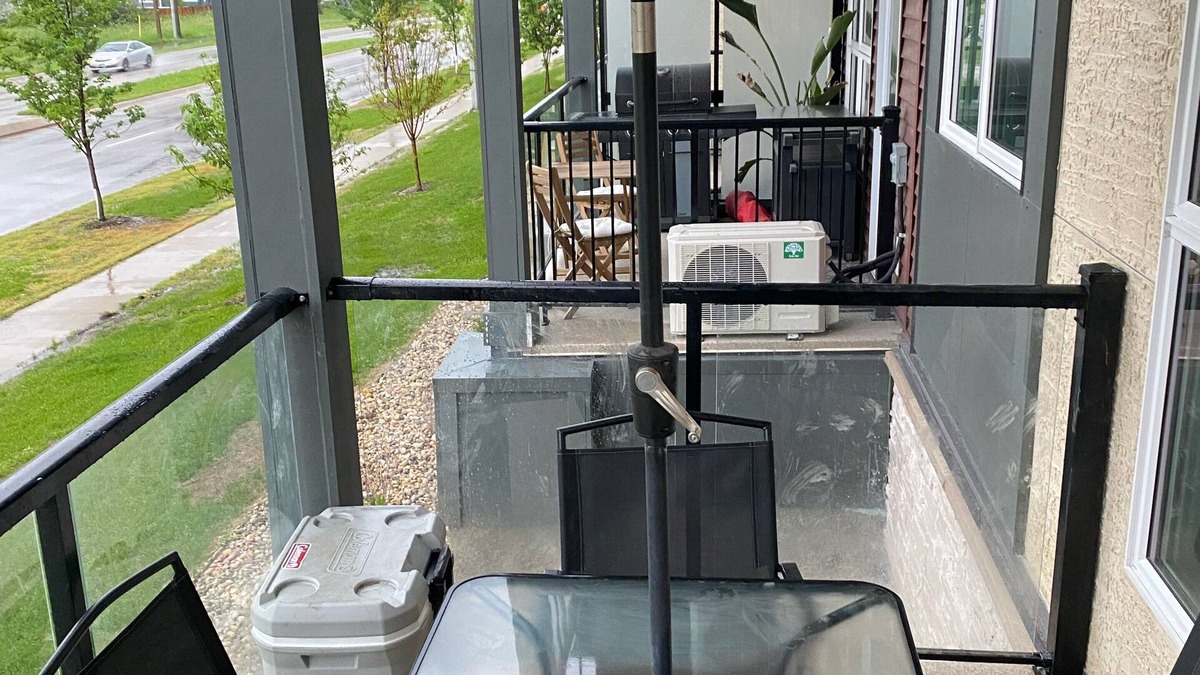 Winnipeg Condo | 1-bedroom condo with patio and underground parking