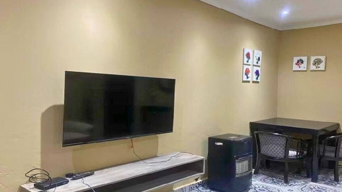 Germiston Cottage | 1 bedroom cottage for twp