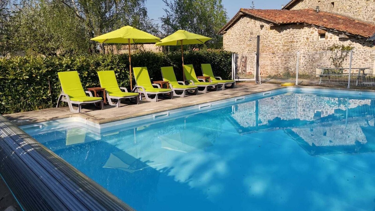 Suaux Cottage | 1 bedroom Country Cottage