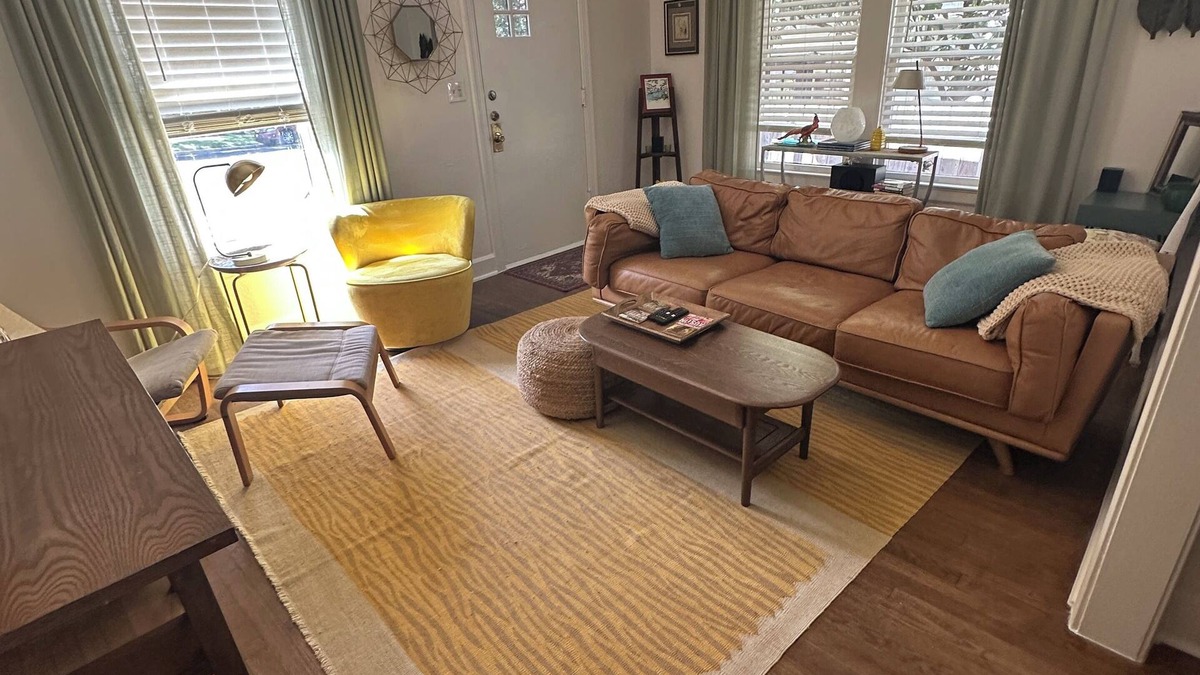 South River City House | 1-bedroom Duplex in Quiet Austin Neighborhood near Town Lake and South Congress.