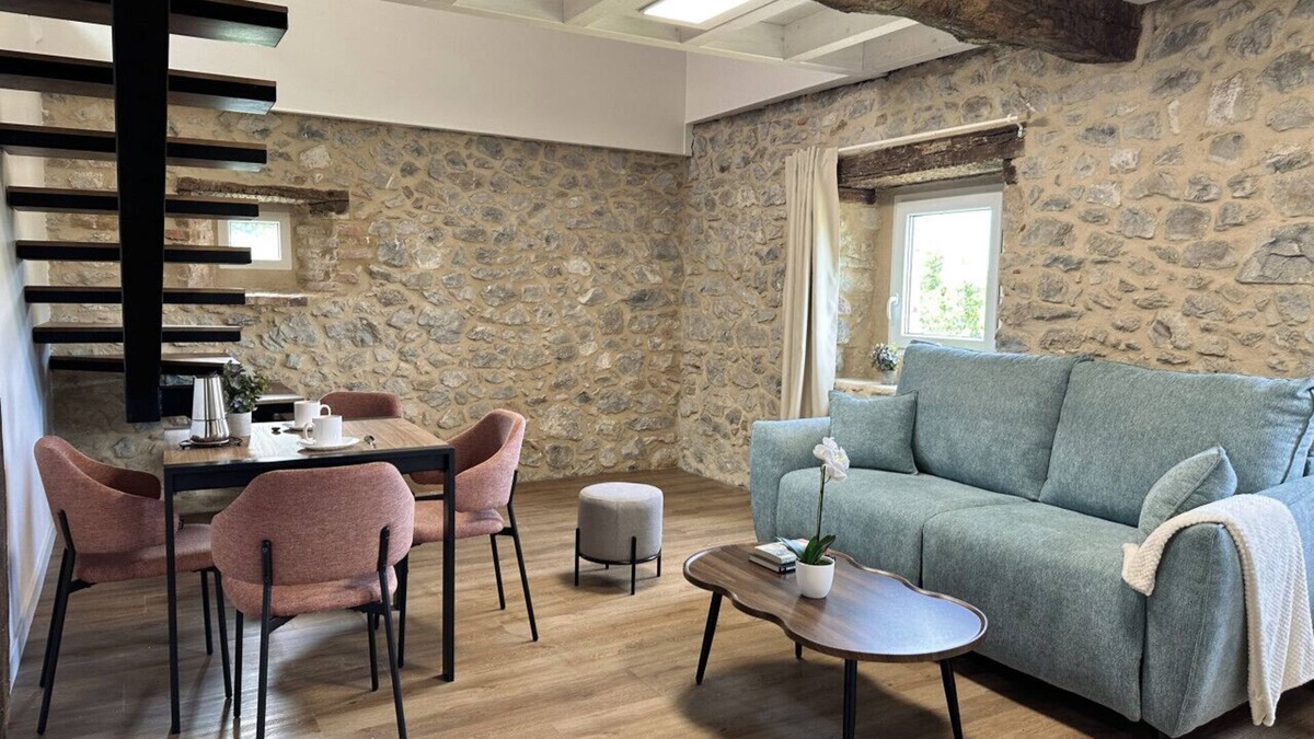 Meruelo Apartment | 1 Bedroom Duplex in Boutique Apartahotel