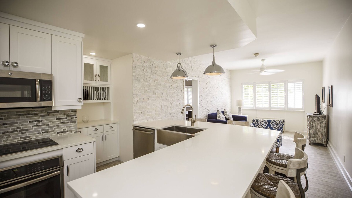 Grace Bay Resort | 1-Bedroom Executive Suite at Ports of Call Resort