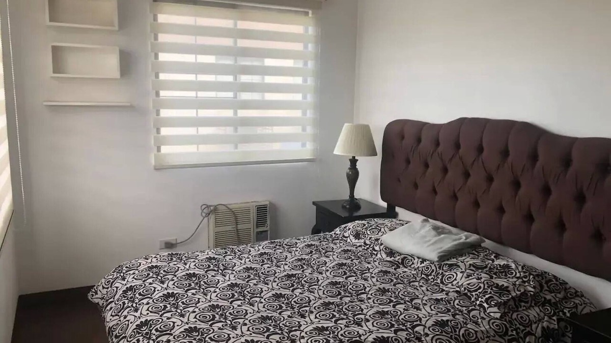 Alabang Condo | 1 Bedroom Fully Furnished Mid-rise Condominium with a City View.