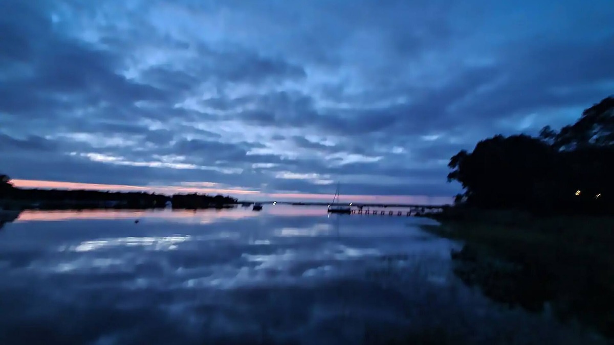 Hampton Bays House | 1 Bedroom Hamptons Waterfront Cottage Rental