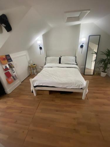 Tottenham Green Apartment | 1 bedroom house, Seven Sisters, Tottenham