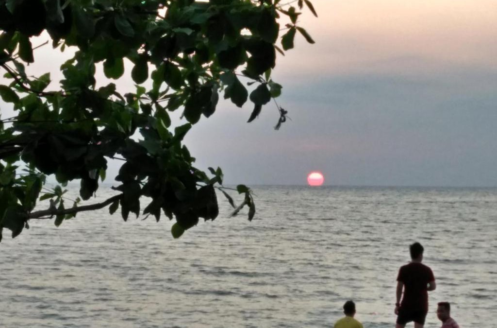 Central Luzon Resort | 1 bedroom housebythesea Seaview