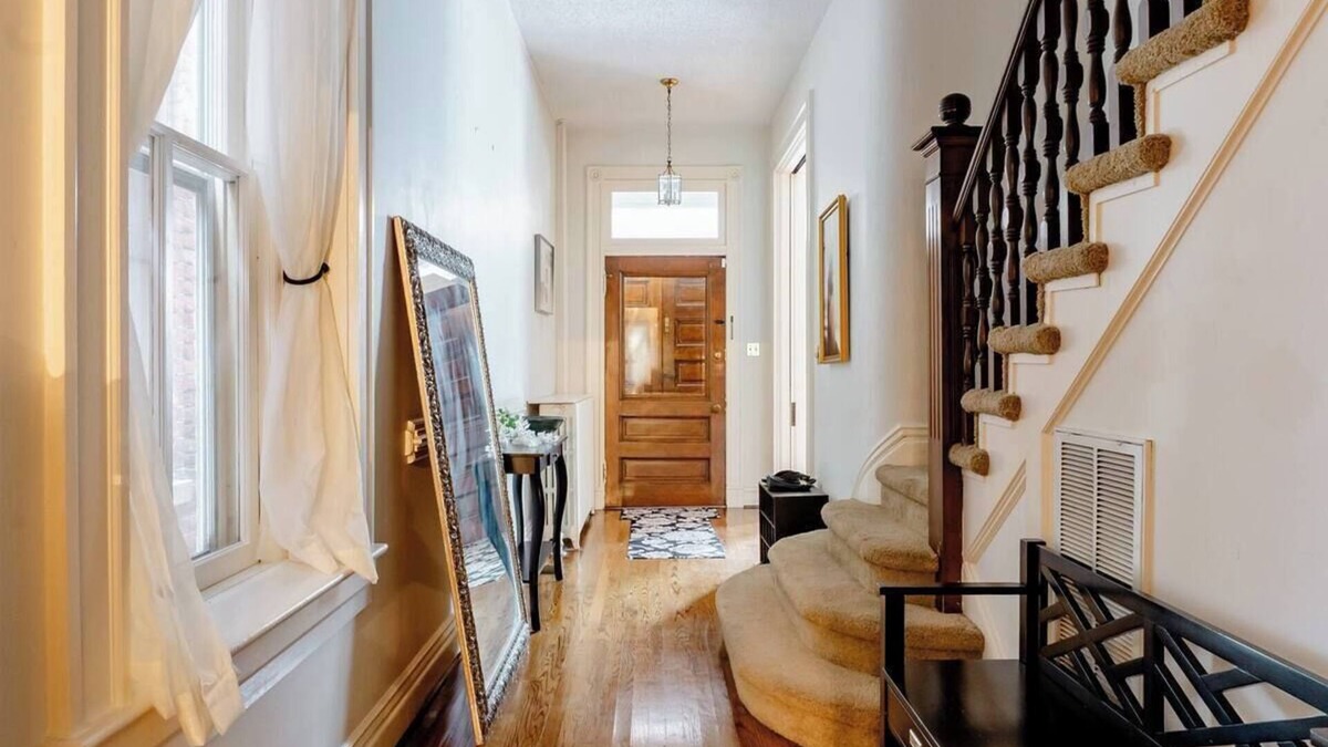 Ghent House | 1-Bedroom in Historic Victorian Home - Shared Bath, Unit #3