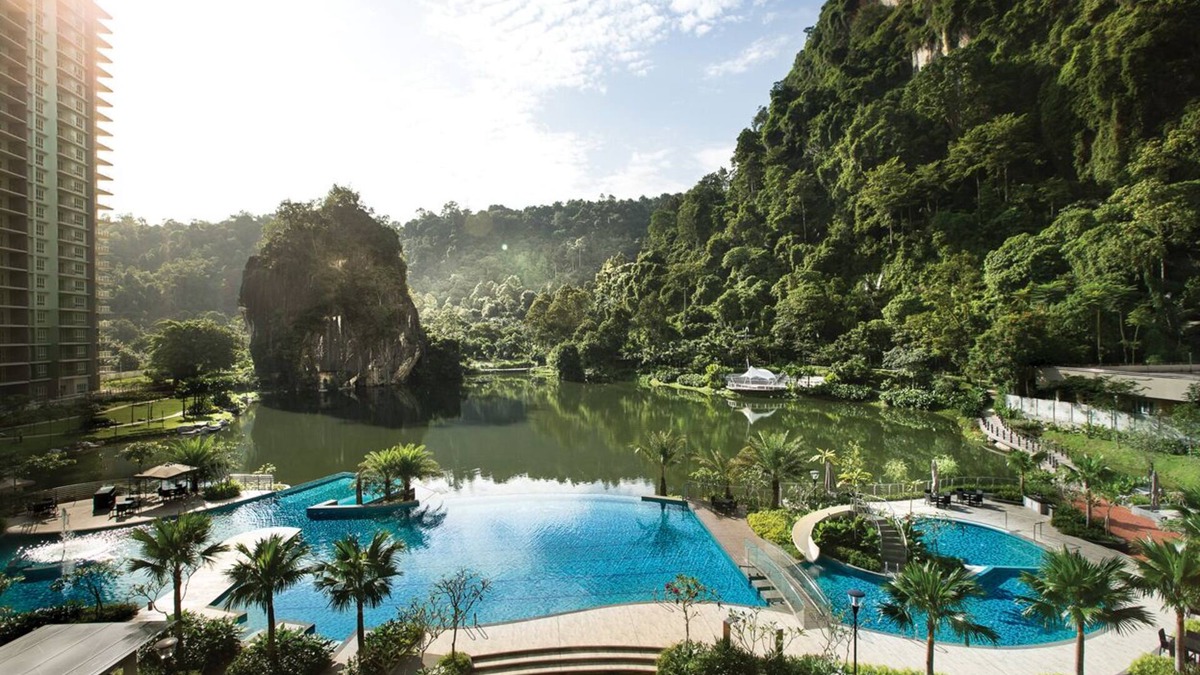Ulu Kinta Apartment | 1 Bedroom Lakeview Suite #1