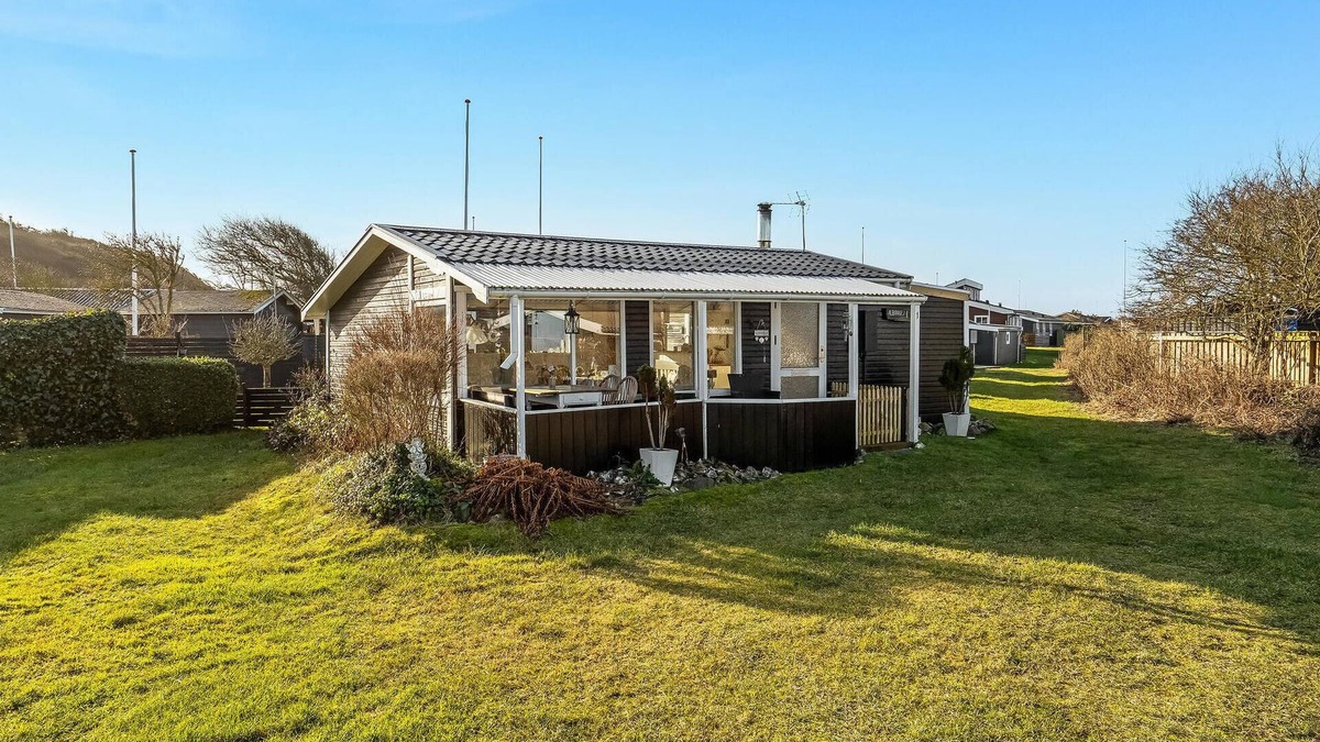 Logstor House | 1 bedroom lovely home in Løgstør