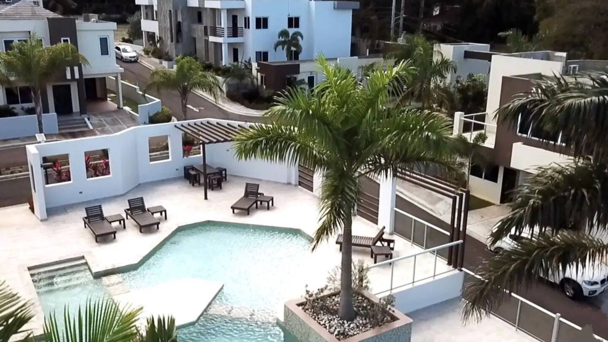 Reading Condo | 1 Bedroom Miramar Condo