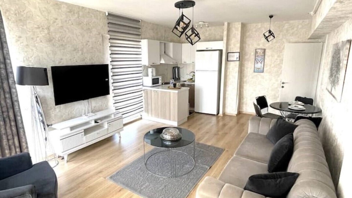 Esenyurt Apartment | 1-bedroom, nearby services&park, Wifi, parking-AE4