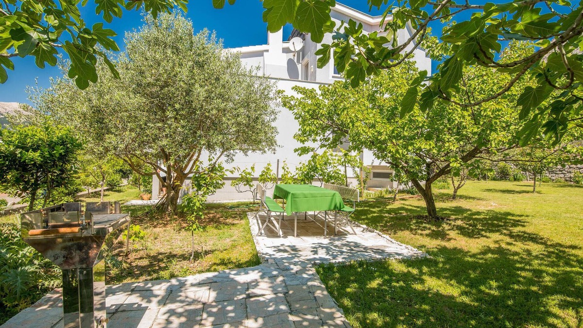 Jurandvor Apartment | 1 bedroom nice apartment in Jurandvor