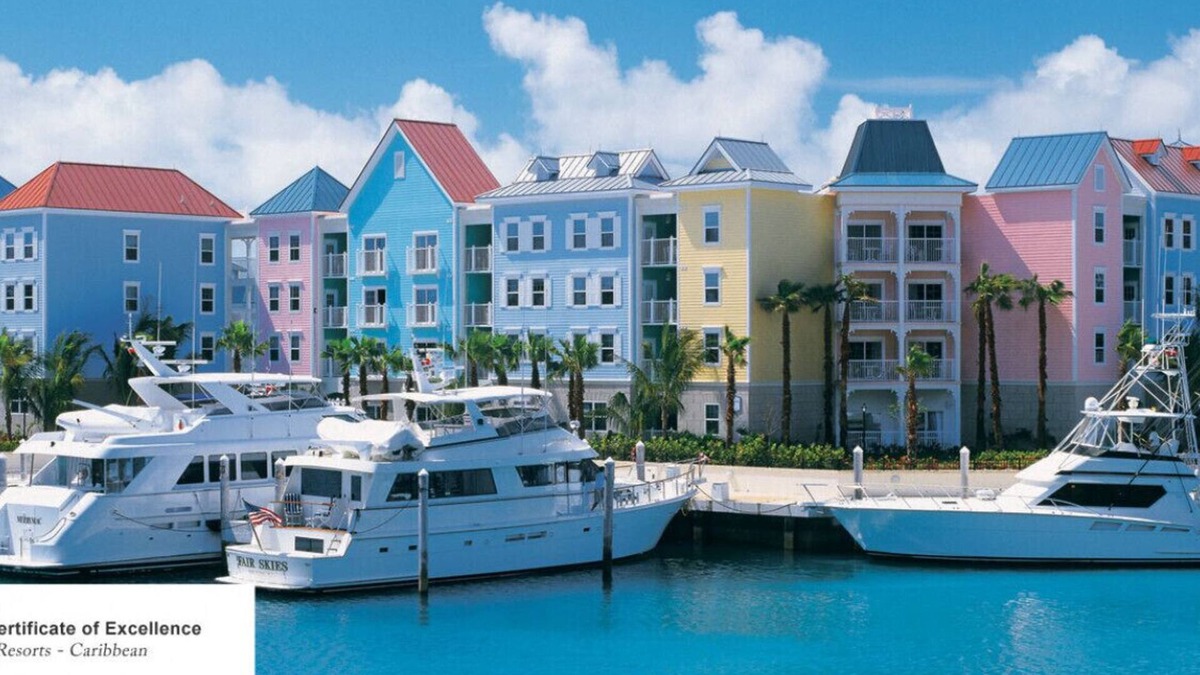 Paradise Island Villa | 1 Bedroom "Premium" Villa" Includes 5 passes to the incredible Water Park!