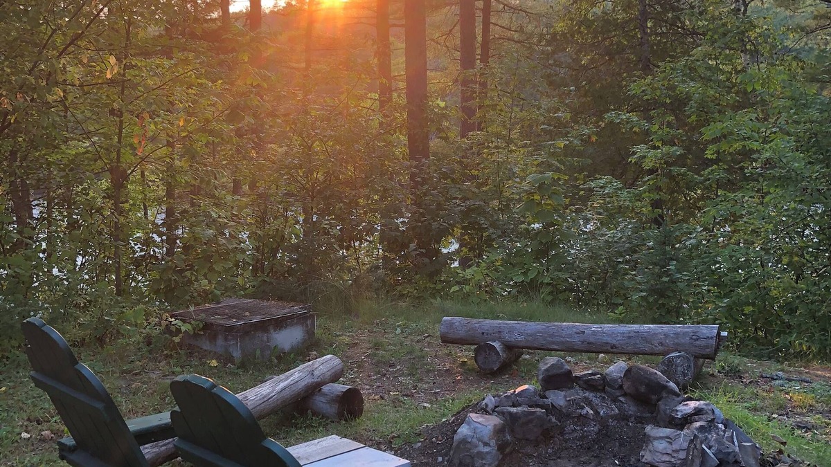 The Forks Cabin | 1 Bedroom Riverside Cabin in The Forks, ME, pet friendly
