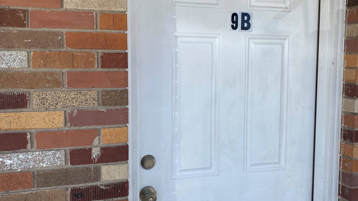 Green River Apartment | 1-bedroom suite on 1st Fl. in Green River with AC, WiFi, a kitchen and laundry.